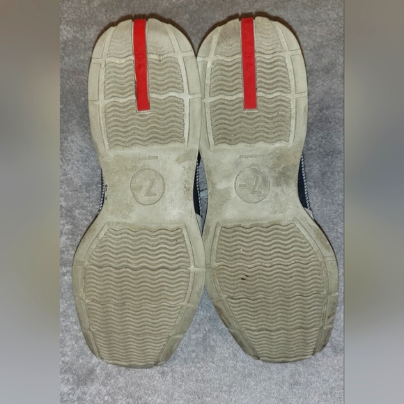 Prada tennis shoe - Picture 4 of 4